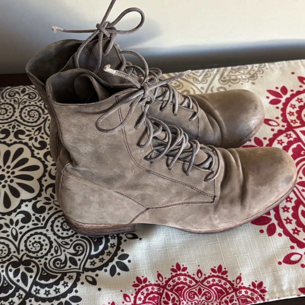 Officine Creative Taupe Suede Lace-Up Ankle Boots